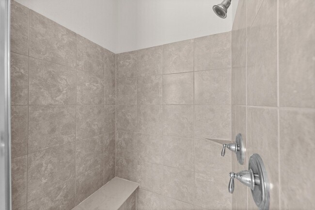 Building Photo - 2665 Granite River Ln