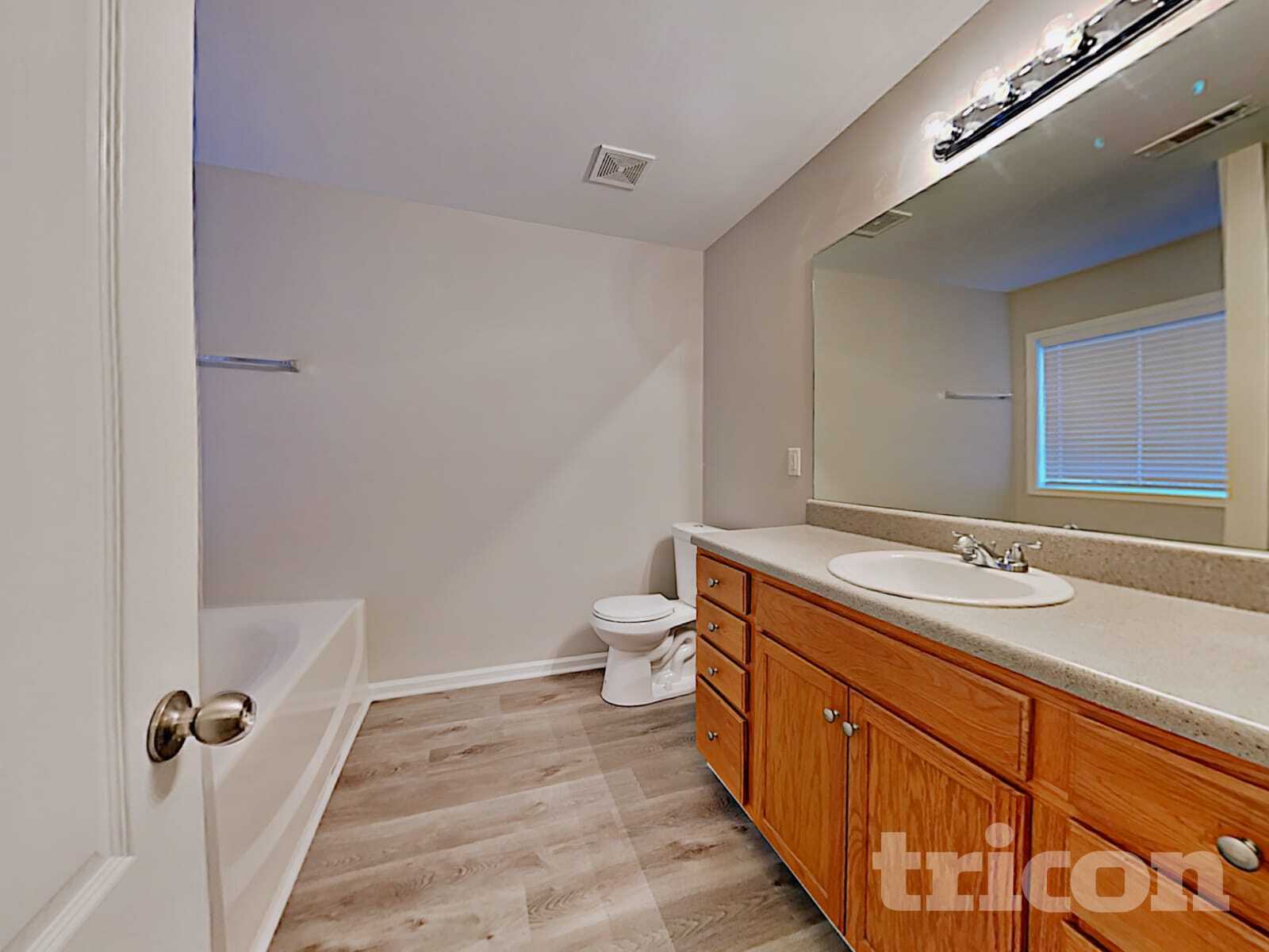 Building Photo - 215 Millwheel Dr