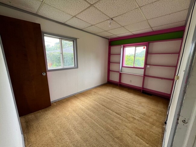 Building Photo - Welcome to this charming 2-bedroom, 1-bathroom home located in the desirable area of Creve Coeur,...