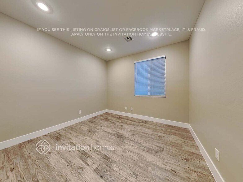 Building Photo - 9137 Horizon Mist Ave