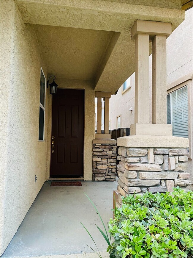 Building Photo - 1651 Pala Ranch Cir