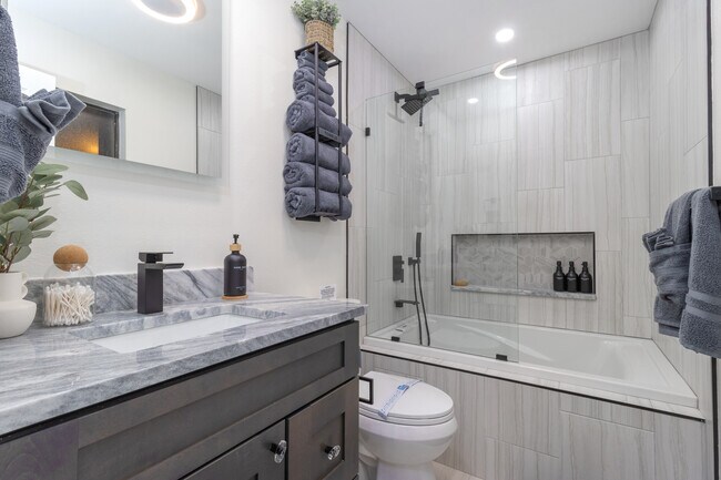 Building Photo - 9605 129th Ave