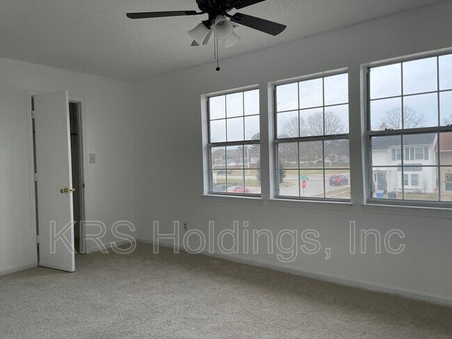 Building Photo - 1503 Garland Way