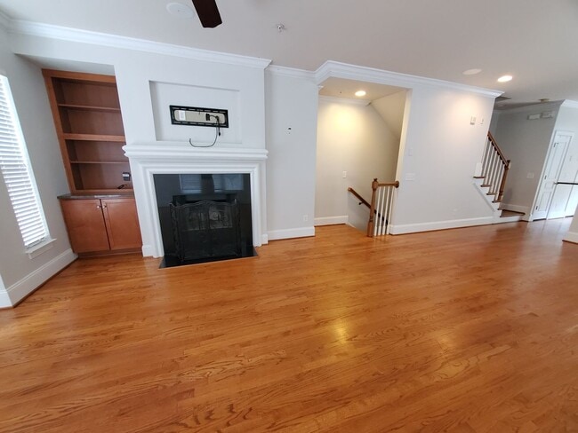 Building Photo - Luxury Elizabeth Condo – Gated Community w...