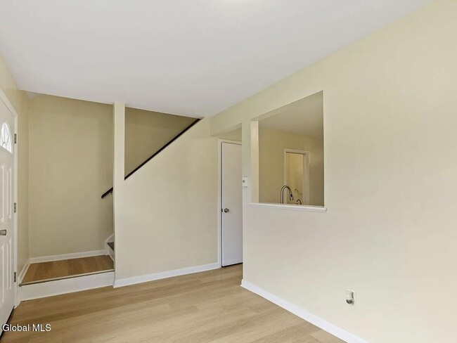 Building Photo - 19 Harvest Way