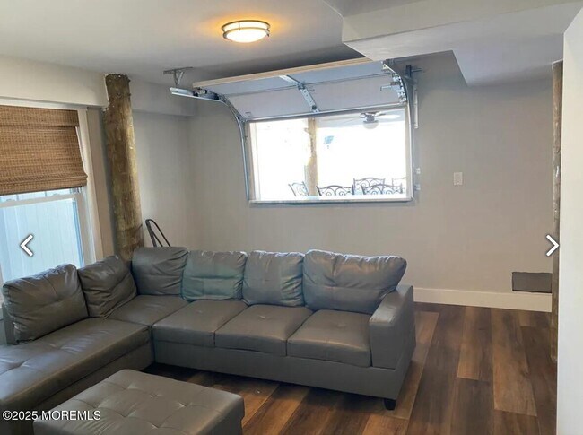 Building Photo - 467 NJ-35