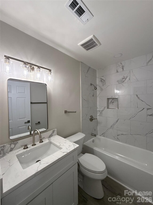 Building Photo - 1111 Somersby Ln