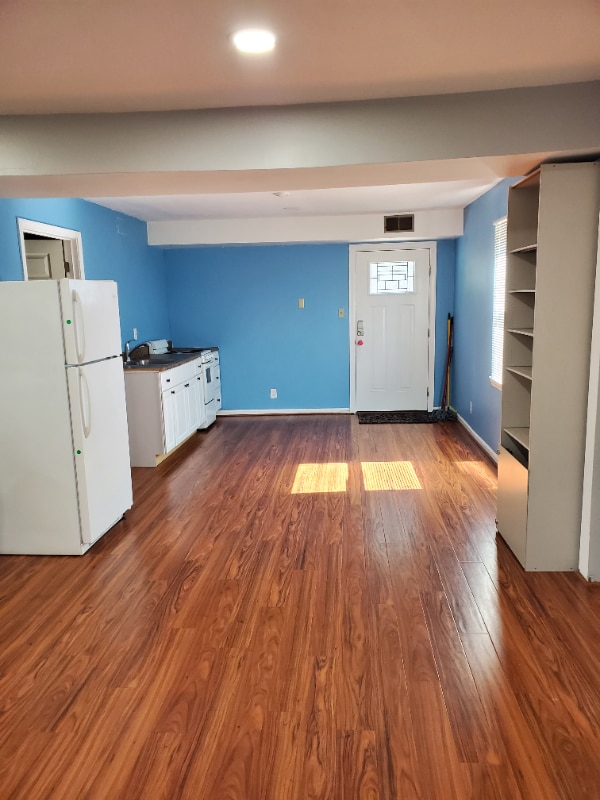 Building Photo - 5315 Greenbrook Dr