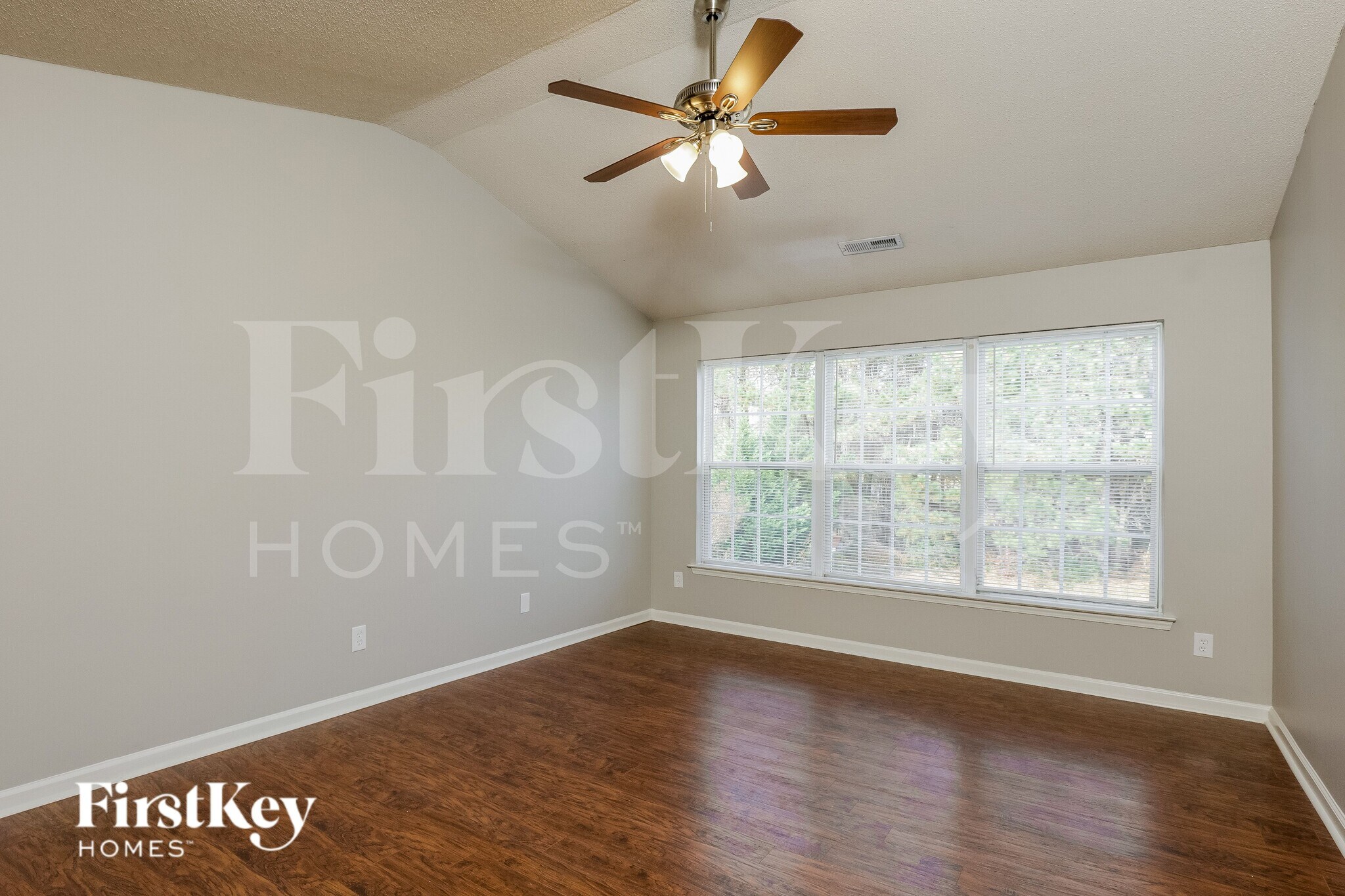 Building Photo - 4817 Loganshire Ln