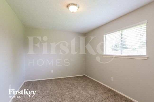 Building Photo - 22514 Parsonsgate Dr