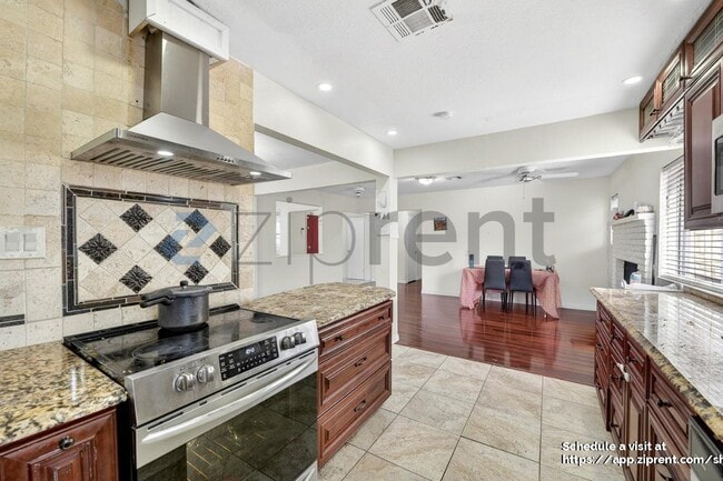 Building Photo - 502 Forest Cir