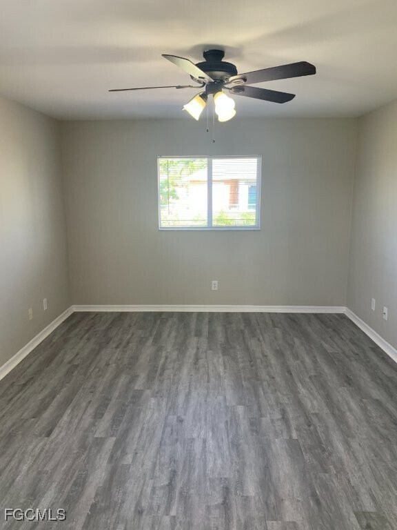 Building Photo - 703 SW 22nd St