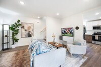 Building Photo - 11520 Roosevelt Way NE