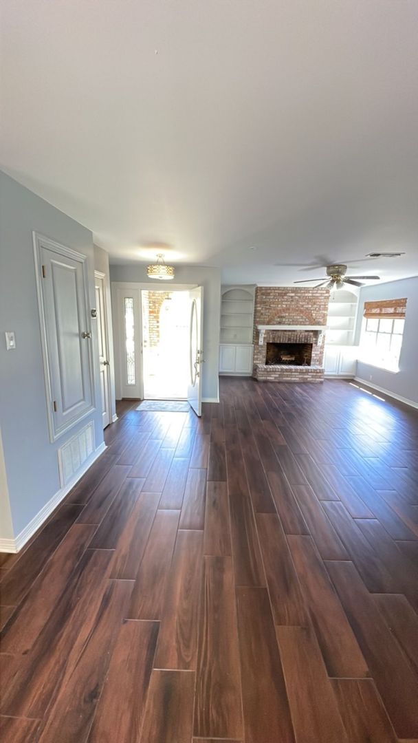 Building Photo - 3 BD 2 BA Home in the Bayou View School Di...