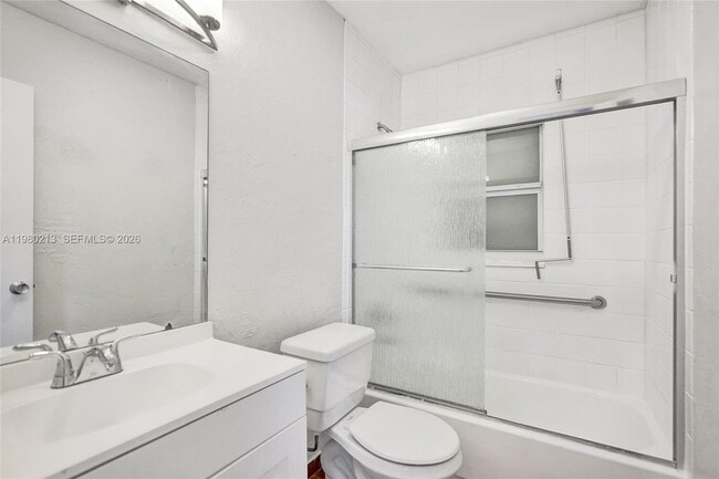 Building Photo - 2621 SW Natura Ave