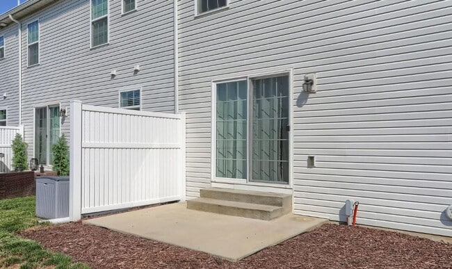 Building Photo - 2317 Bartlett Rd