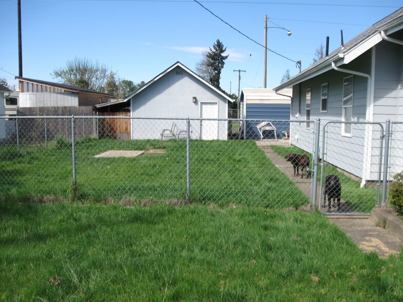 Building Photo - 500 S 5th St