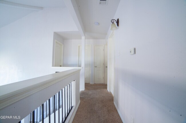 Building Photo - 13260 Emerald Creek Dr