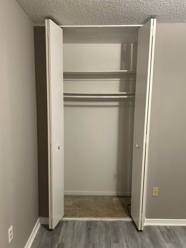 Building Photo - 3635 Chesterwood Dr