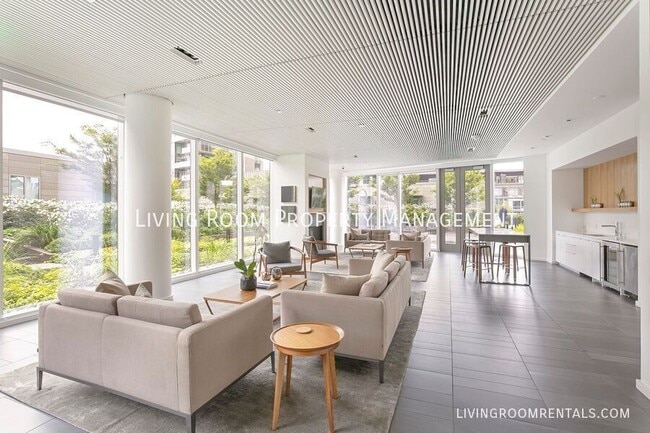 Building Photo - 1275 NW 10th Ave