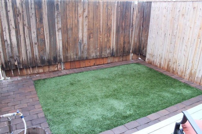 Building Photo - 4901 E Kelton Ln