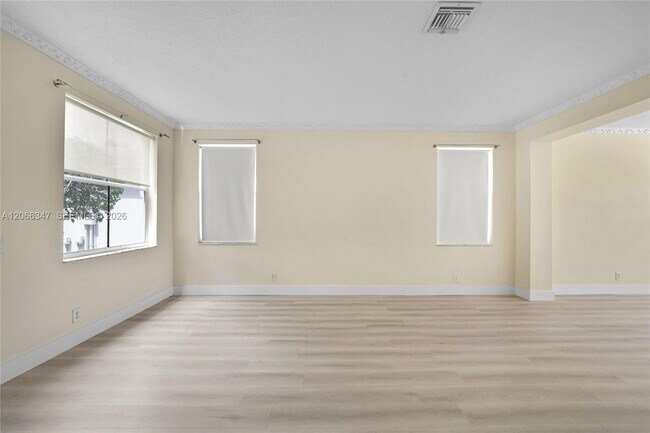 Building Photo - 4312 Laurel Ridge Cir