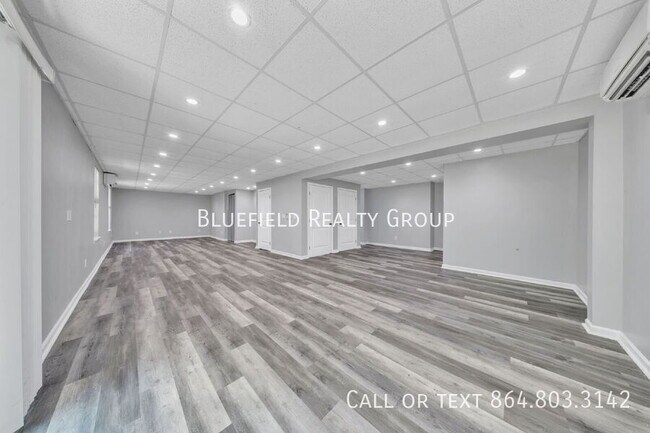 Building Photo - 306 Fieldgate Ct