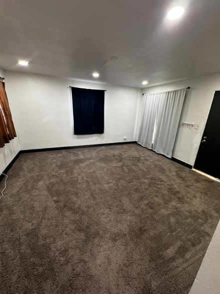 Building Photo - 16828 E St