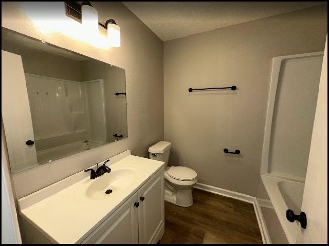 Building Photo - 7409 Skylark Dr