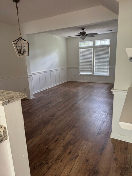 Building Photo - 7720 Porter House Dr