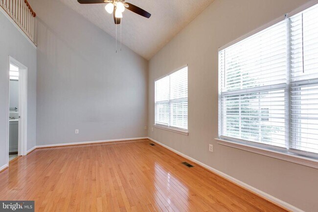Building Photo - 3318 Hibiscus Ct