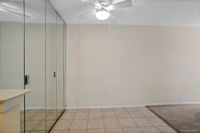 Building Photo - 200 High Point Dr