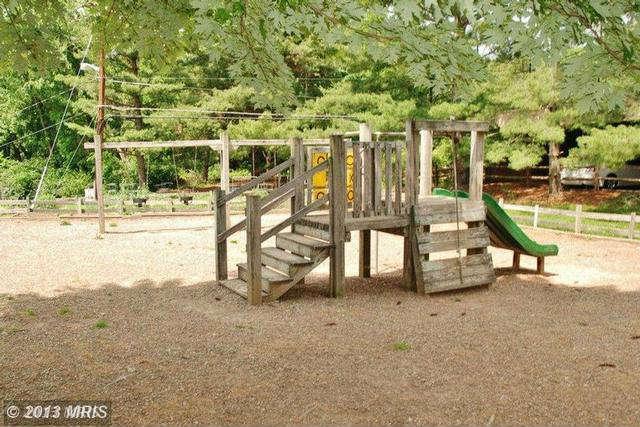 Building Photo - 7531 Spring Lake Dr