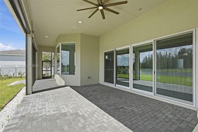Building Photo - 4662 Estates Cir