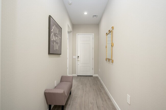 Building Photo - 5972 E Sinclair St