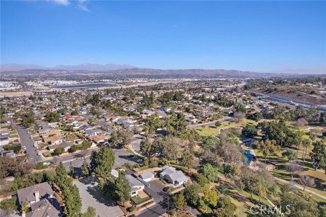 Building Photo - 16801 E Buena Vista Ave