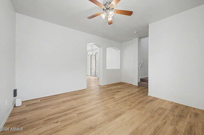 Building Photo - 4172 E Santa Fe Ln