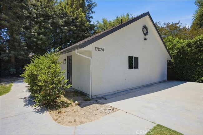 Building Photo - 17024 Parthenia St