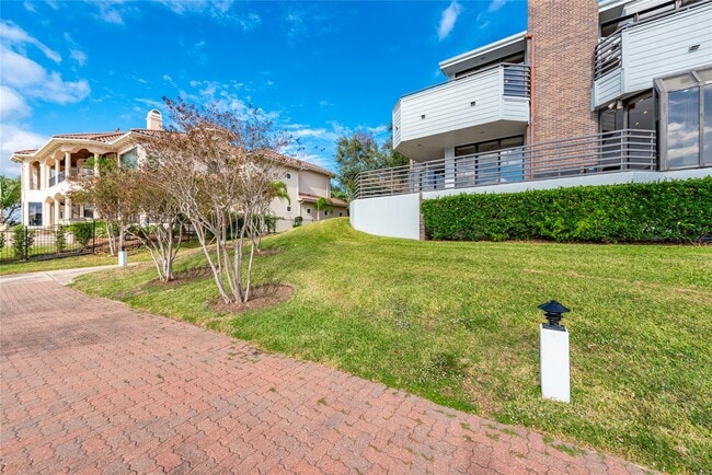 Building Photo - 2037 Enterprise Ave