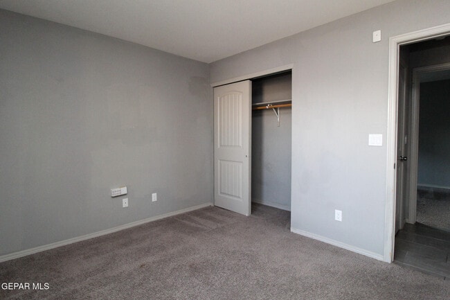 Building Photo - 12741 Tre Maximiliano Ave