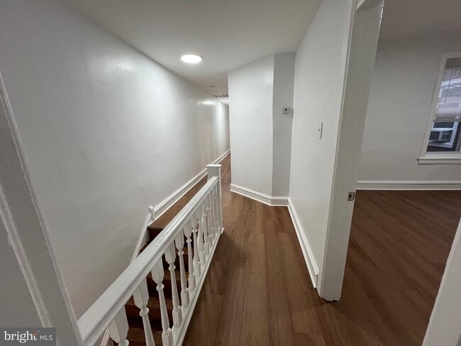 Building Photo - 121 S 55th St