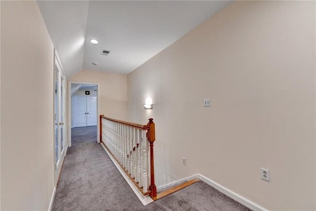 Building Photo - 4597 Briarcliff Rd NE