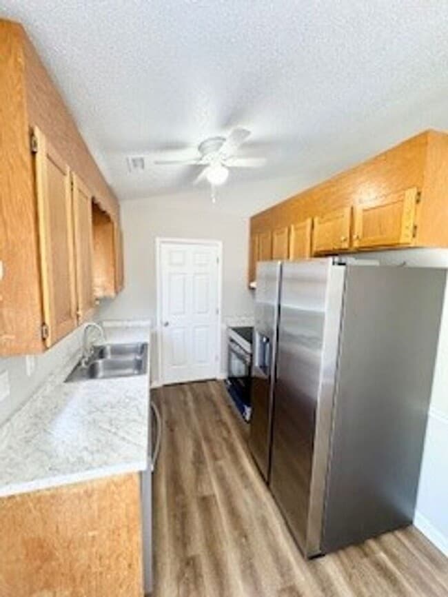 Building Photo - Porter Ridge-Ranch w/ Garage on Cul-de-Sac Street