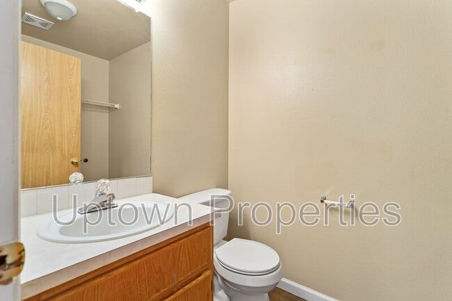 Building Photo - 14158 SE Summerfield Loop