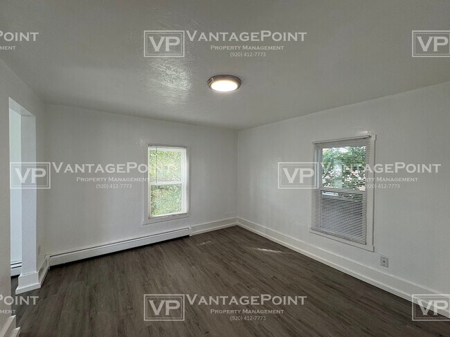 Building Photo - 139 W 7th Ave