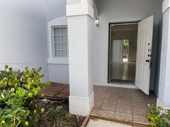Building Photo - 14888 SW 9th Ln