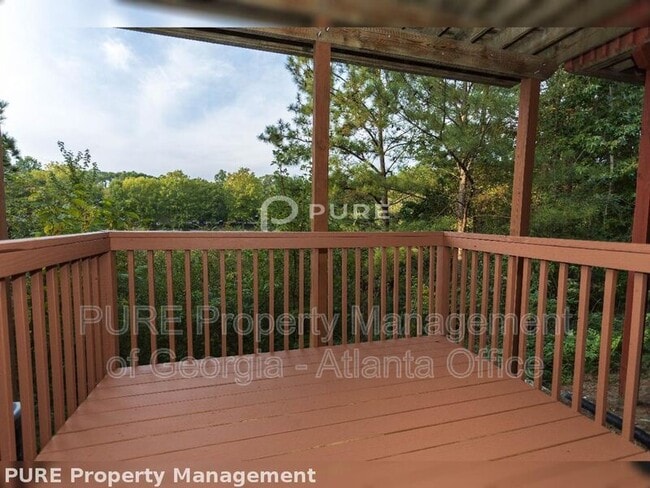 Building Photo - 1741 Highlands View Dr