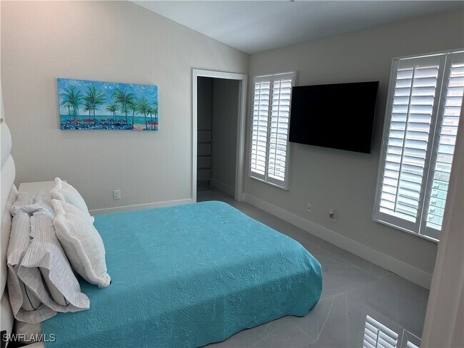 Building Photo - 1595 Whispering Oaks Cir