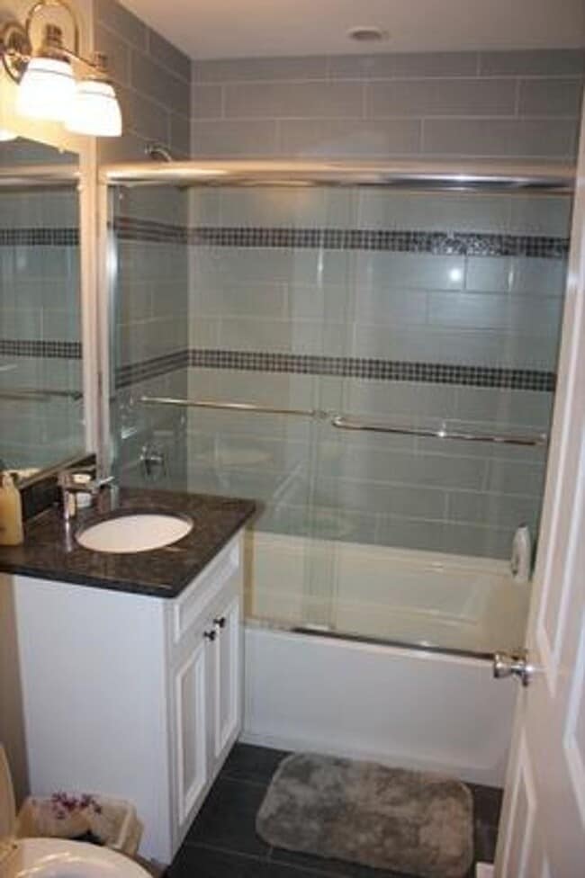 Building Photo - Renovated 5-Bedroom in Mission Hill | Central Air | In-Unit Laundry | 9/1