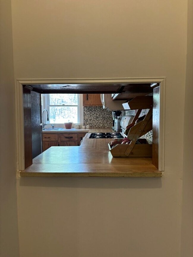 Building Photo - Rare Oasis: 2BR Home with Large Loft Area on 1.5 Acres Bordering National Forest and Fronting Dry...